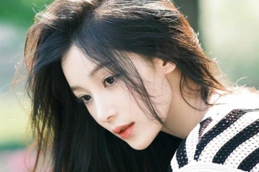 一天三大瓜！王鸥去父留子、女明星被性骚扰天后兄长遭炮轰重婚